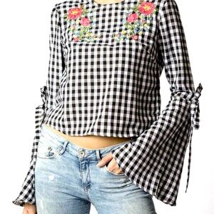 104. Hippie Laundry Embroidered,
Flower Bell Sleeve Gingham Check
Blouse